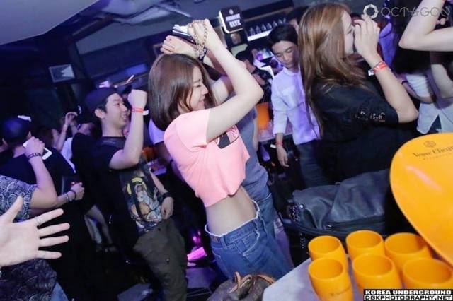 クラブでよく見る 韓国女子のクラブダンスを取得して夜のソウルを楽しもう 韓国トレンド情報 韓国まとめ Joah ジョア