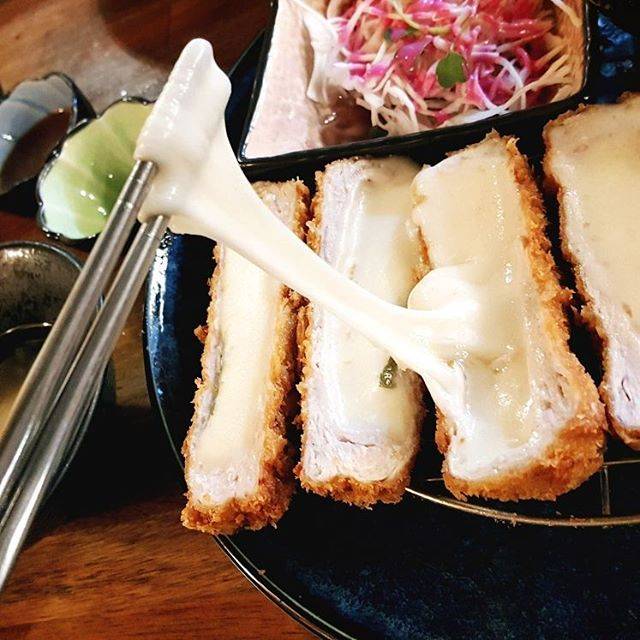 大学路 韓国でトンカツ チーズをたっぷり挟んだトンカツが魅力的な혼가츠 韓国トレンド情報 韓国まとめ Joah ジョア