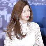艶のある髪の秘訣は？ロングヘアの韓国女優たちの美髪の秘訣を大公開！♥