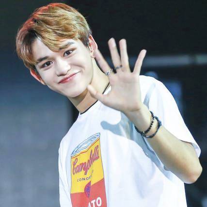 ギュッと包み込んで欲しい 手が大きい5人のkpopアイドル達 韓国トレンド情報 韓国まとめ Joah ジョア