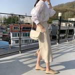 春夏はこれ！韓国で流行りの「ミディ丈スカート」ファッション特集♡