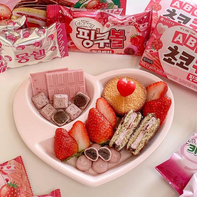 韓国のマート コンビニに春がやってきた 春の限定ピンクお菓子特集 韓国トレンド情報 韓国まとめ Joah ジョア