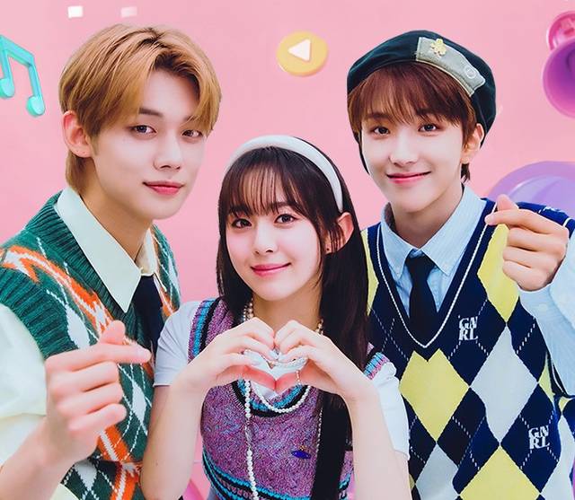 Txt ヨンジュン inkigayo サノク 公開放送 トレカ 大人女性の