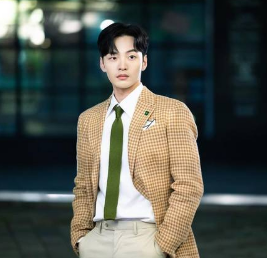 175cm以下 低身長の韓国俳優10人 なぜ彼らは魅力的なの 韓国トレンド情報 韓国まとめ Joah ジョア