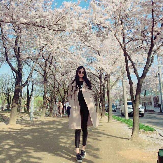 韓国女子から学ぶ インスタ映えする 桜ショット の可愛い撮り方 韓国トレンド情報 韓国まとめ Joah ジョア