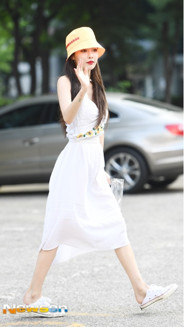 白スニーカーが韓国っぽい 今人気で売り切れ続出のブランド4選 韓国トレンド情報 韓国まとめ Joah ジョア